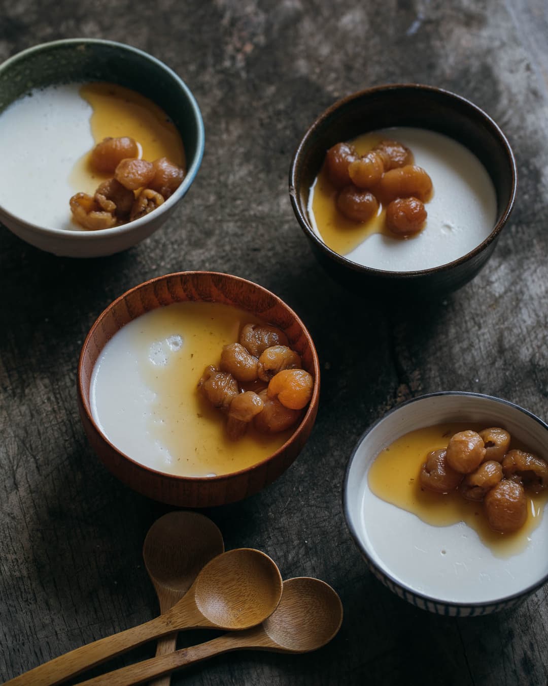 Apricot kernel pudding (Almond pudding) with stewed longans Apricot kernel pudding (Almond pudding) with stewed longans