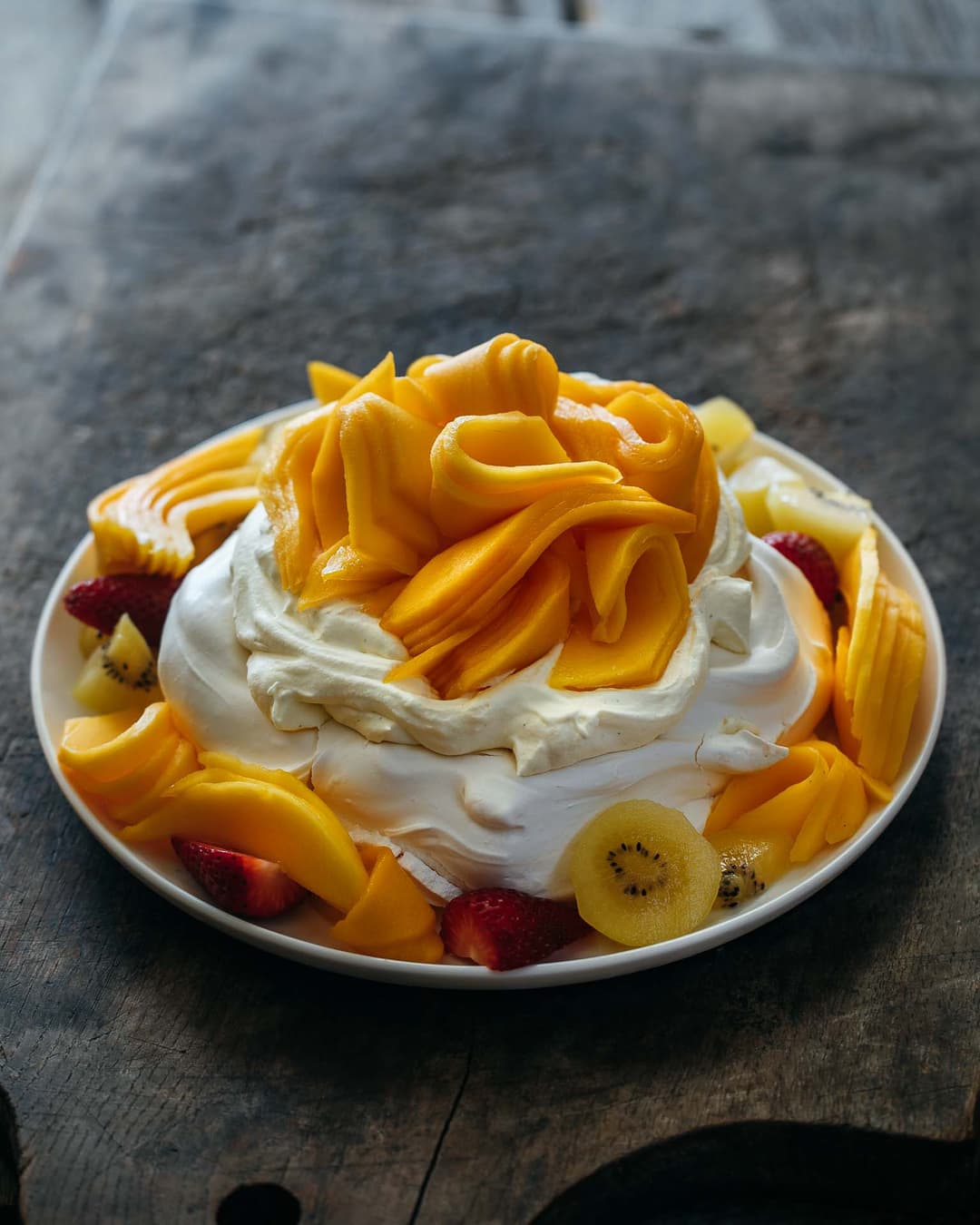 Basic all-in pavlova