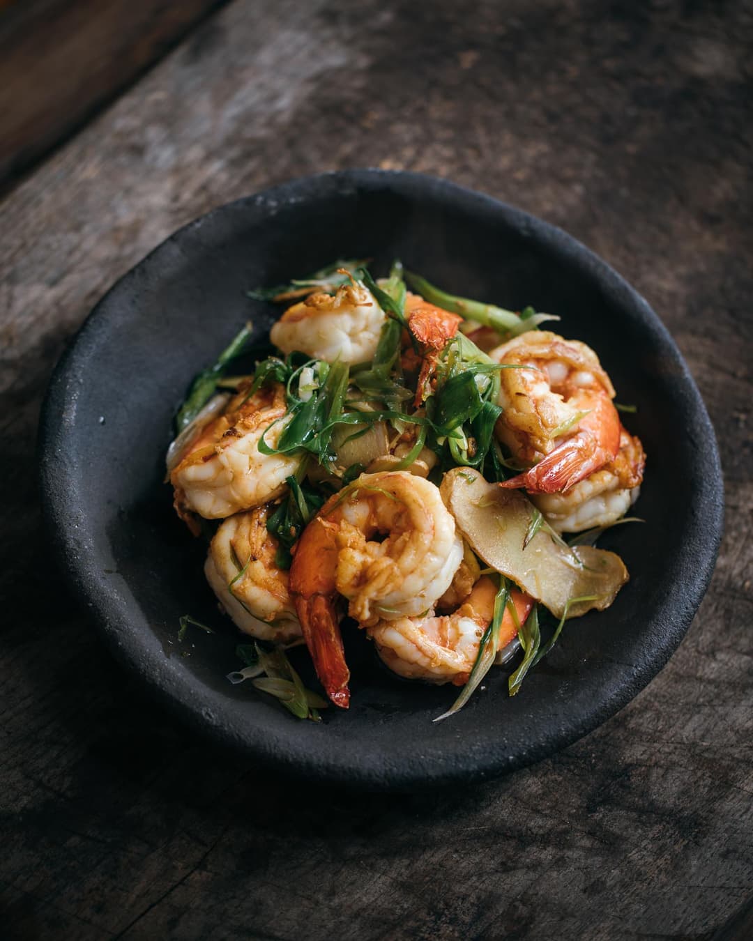 Wok-fried prawns with ginger and spring onion Wok-fried prawns with ginger and spring onion
