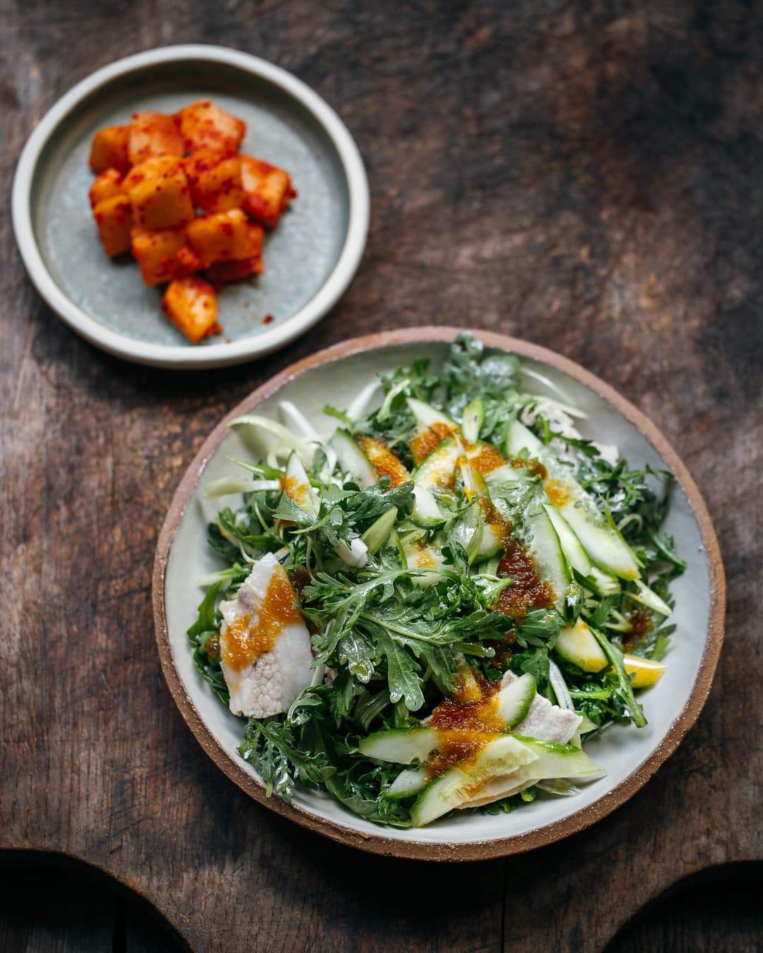 Chrysanthemum leaf butashabu salad